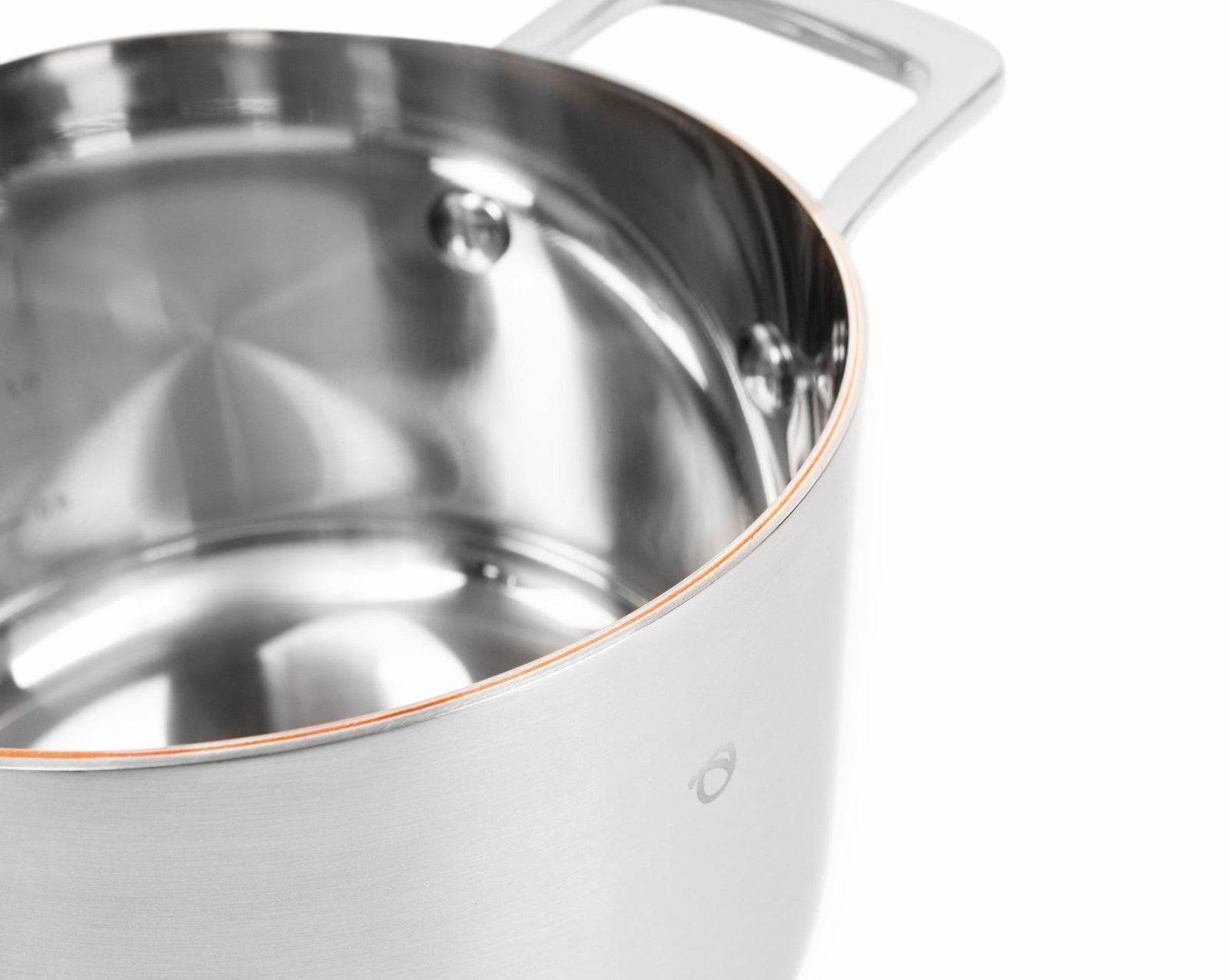 Laden Sie das Bild in den Galerie-Viewer, Casserole avec un noyau en cuivre
